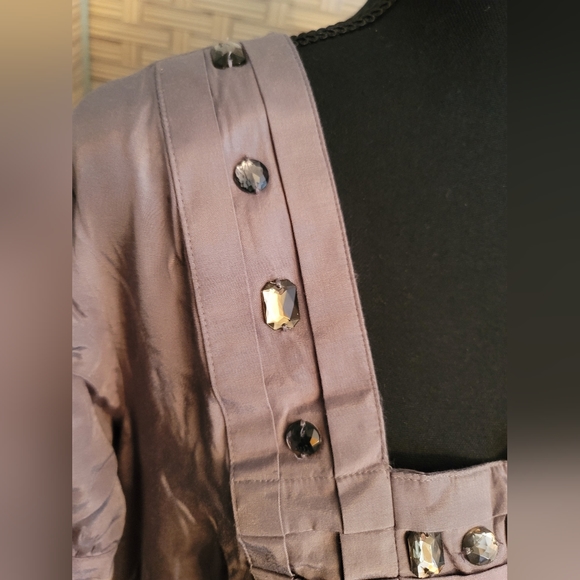 💥Daisy Fuentes 2x Square Neck Jeweled Grey Top - Picture 3 of 6